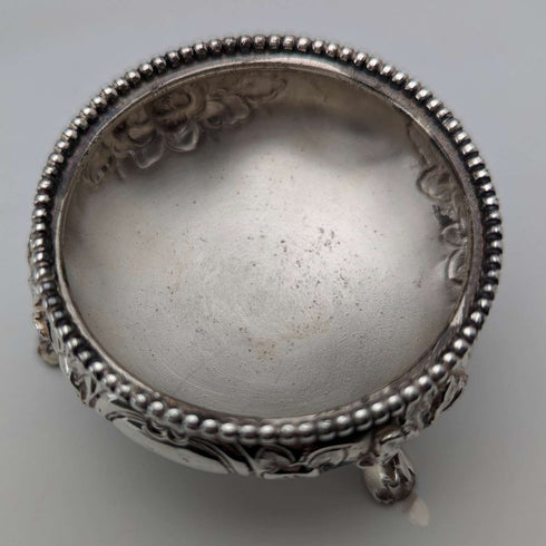 Set of 6 late 19th century British antique silver plate salt dishes