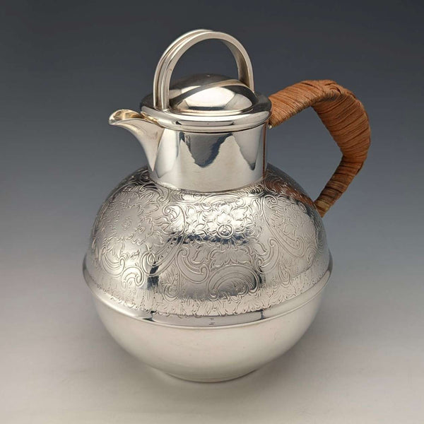 Vintage British silver plate 1.5 pint jersey jug