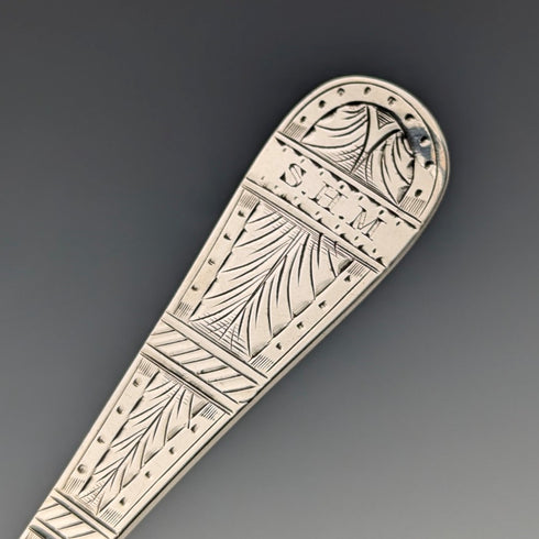 1870年頃 英国アンティーク 純銀製 クリスニングカトラリーセット ケース入 Walker&Hall