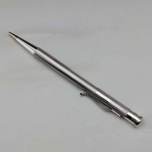 1955年 英国 ヤード・オ・レッド 純銀製 推進式ペンシル ケース入り
Lápiz mecánico de plata esterlina Yard-O-Led, Reino Unido, 1955, en su estuche.