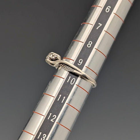 British vintage jewelry zirconia sterling silver ring (size 9)