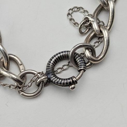 1970年代 英国ヴィンテージ 純銀製 チャームブレスレット 26g