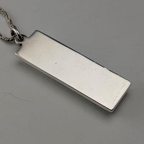 1977年 英国ブリタニアシルバー製インゴットペンダント 1トロイオンス 純銀ネックレス付