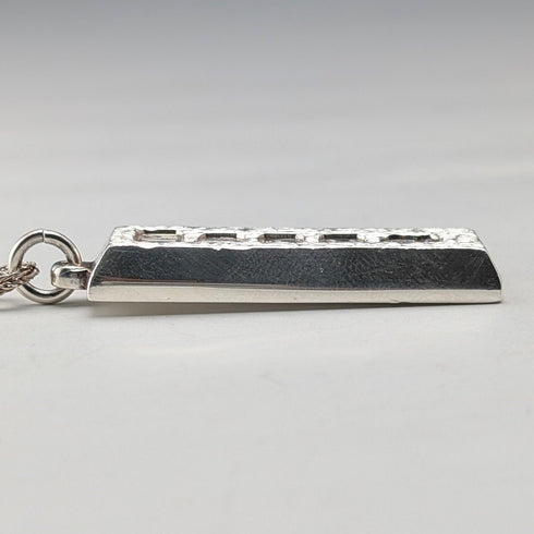 1977年 英国ブリタニアシルバー製インゴットペンダント 1トロイオンス 純銀ネックレス付