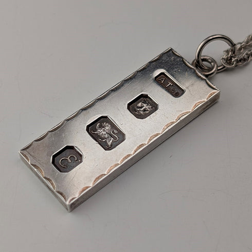 1979年 英国 純銀製インゴットペンダント 1/2オンス 純銀ネックレス付