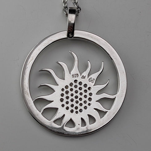 Vintage sterling silver pendant with sun design, 11.5g, with necklace