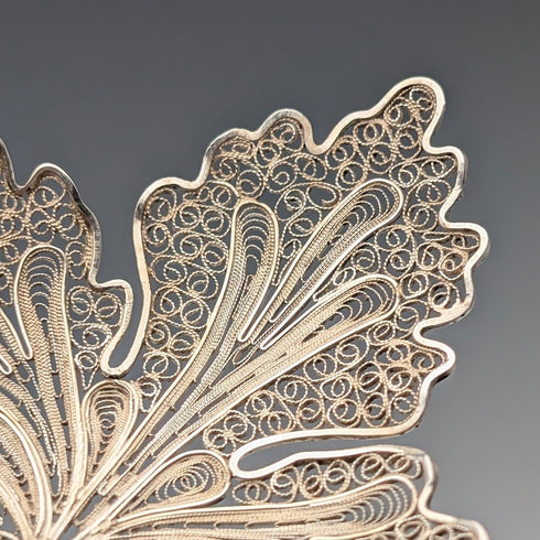 Antique sterling silver filigree leaf design tea caddy spoon