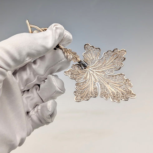 Antique sterling silver filigree leaf design tea caddy spoon