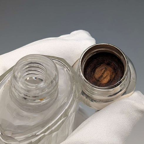 約 1900 年英國古董純銀螺旋蓋玻璃瓶一對