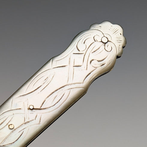 1846年 英国アンティーク 白蝶貝ハンドル 純銀彫刻ブレード ペンナイフ Aaron Hadfield