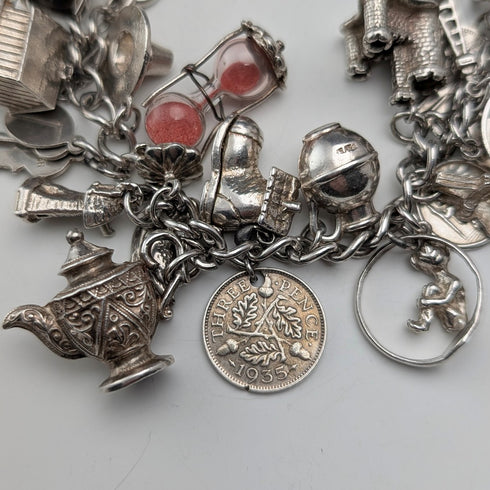 約 1970 年英國復古純銀吊飾手鍊 78 克