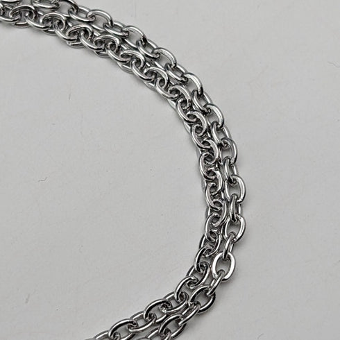 1978 British sterling silver ingot pendant, 16g, with necklace