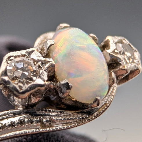 古董 K18 金戒指蛋白石和鑽石(8 號)戒指