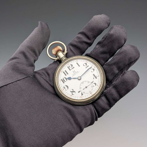 約 1915 年古董歐米茄懷錶直徑 53 毫米鐵路手錶合金錶殼工作狀況良好