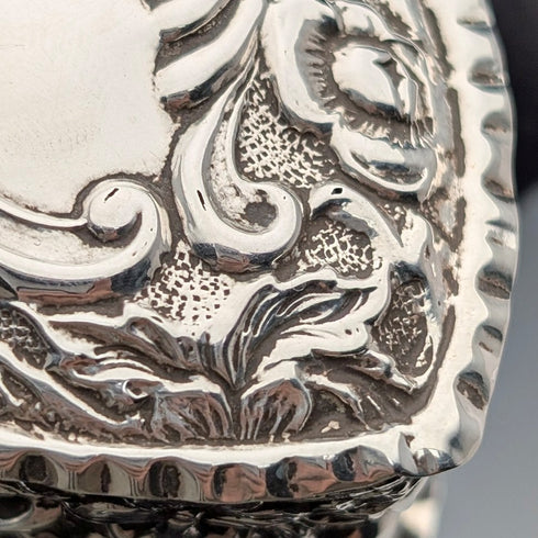 1892年 英国アンティーク 純銀製 ハート形ボックス 25g