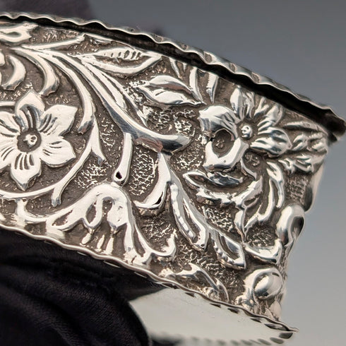 1892年 英国アンティーク 純銀製 ハート形ボックス 25g