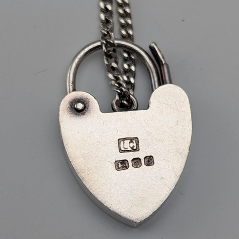 1976 British Vintage Sterling Silver Gate Style Bracelet 27g LC