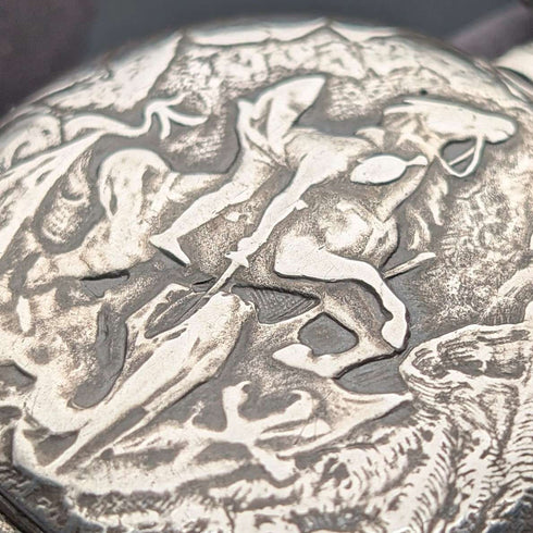 約 1902 年古董浪琴懷錶戰士和船舶雕刻銀側獵人錶殼使用狀況良好