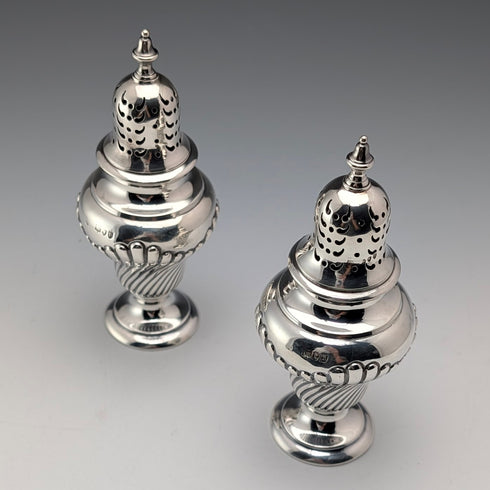 1892年 英国アンティーク 純銀製 シュガーシェイカーペア 計145g Possibly Sibray Hall&Co ケース入