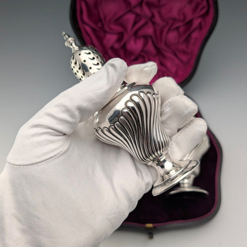 1892年 英国アンティーク 純銀製 シュガーシェイカーペア 計145g Possibly Sibray Hall&Co ケース入