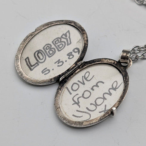 ヴィンテージ 純銀製 オーバル型ロケットペンダント ネックレス付き