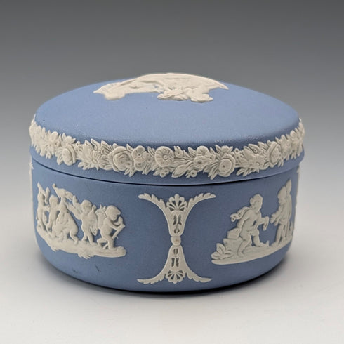 英國復古韋奇伍德碧玉豆形盒飾品淡藍色