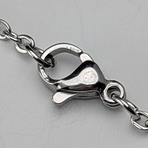 ヴィンテージ 純銀製 オーバル型ロケットペンダント 3.9g ネックレス付き