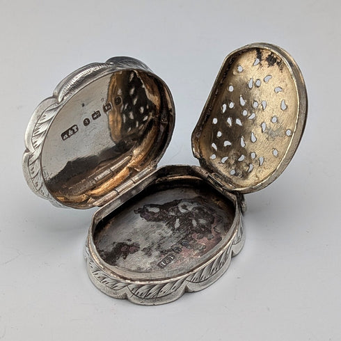 1881年 英国アンティーク 純銀製 ヴィネグレット 21g Hilliard&Thomason