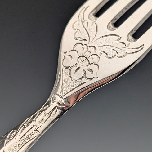 1865年 英国アンティーク 純銀ブレード&白蝶貝ハンドル デザートカトラリー6ペア 木箱入り Martin&Hall