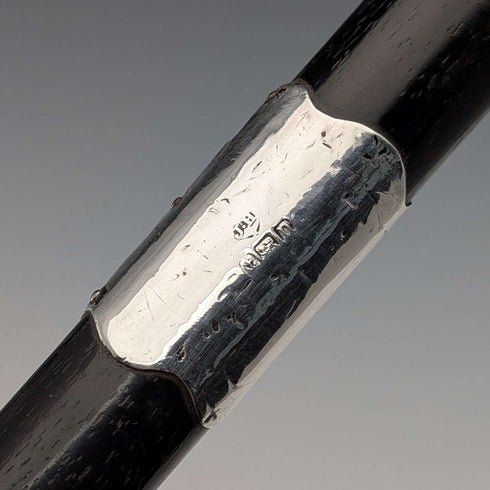 1912 年英國古董黑軸、彎柄、純銀裝飾手杖,90 厘米,J Howell & Co.