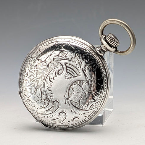 古董浪琴懷錶,約 1904 年,新藝術風格雕刻,銀色側面獵錶殼,運作良好