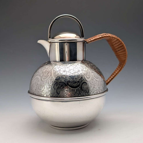 Vintage British silver plate 1.5 pint jersey jug
