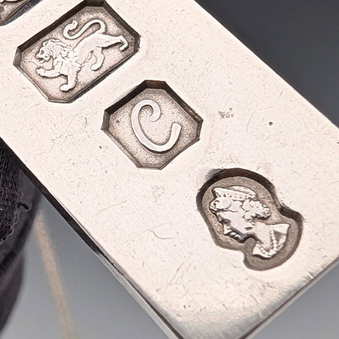 1977 British sterling silver jubilee ingot pendant and sterling silver chain, total weight 22g, WJ Co.