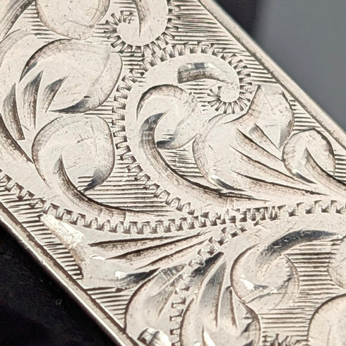 1977 British sterling silver jubilee ingot pendant and sterling silver chain, total weight 22g, WJ Co.