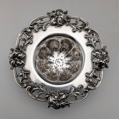 米国アンティーク 純銀製ティーストレーナー フローラル装飾