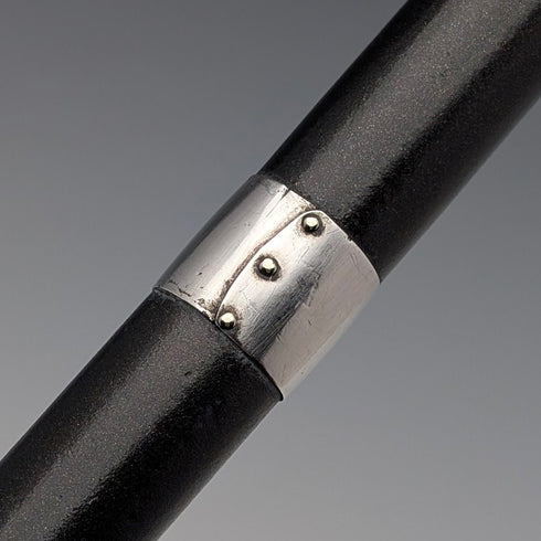 1933年 英国ヴィンテージ 黒軸 曲がりハンドル 純銀装飾 軽量ステッキ 杖 94cm M&T Ltd