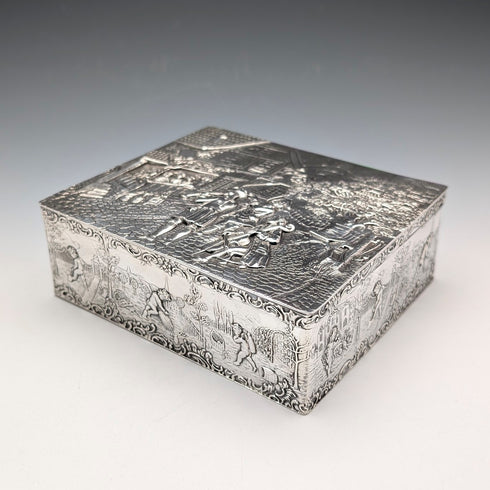 1912 年英國古董純銀大盒子,帶有精細裝飾,444 克 George Bedingham 狀況極佳