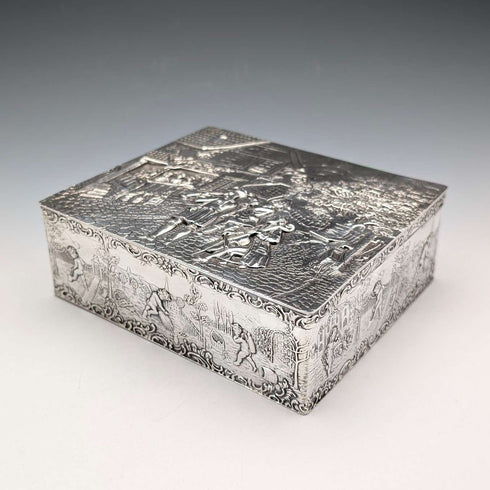 1912 年英國古董純銀大盒子,帶有精細裝飾,444 克 George Bedingham 狀況極佳