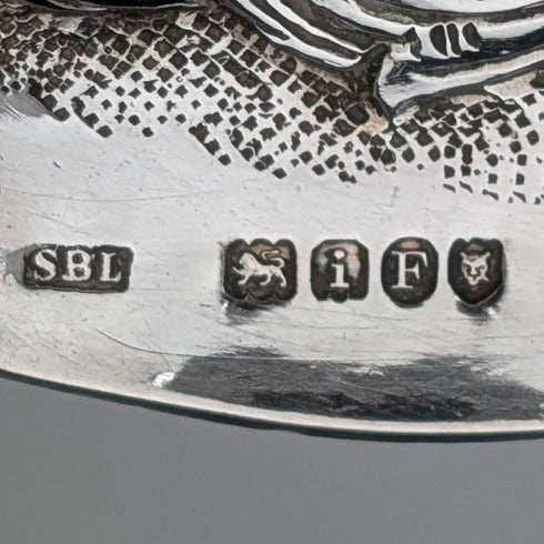 1904 年英國古董純銀大勺,帶有 Samuel Boyce 的浮雕裝飾