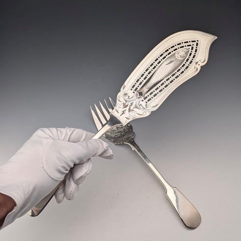 Antique British silver plate fish server pair, circa 1895, Mappin & Webb