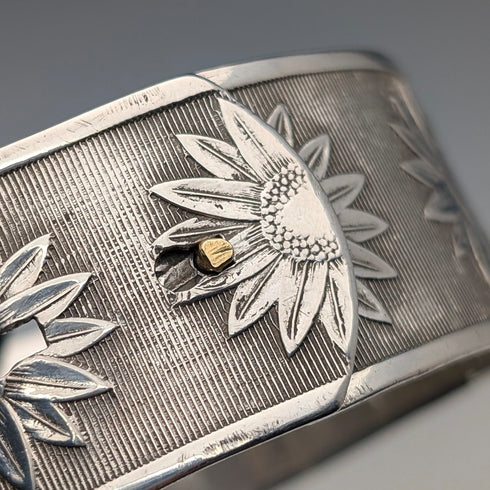 1945年 英国ヴィンテージ 純銀製 フラワー装飾 ブレスレット 50g Joseph Smith