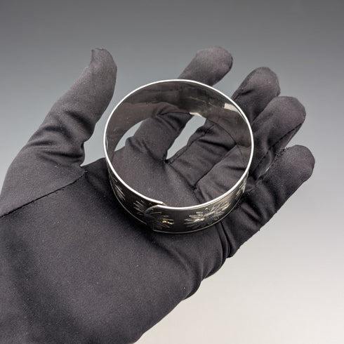 1945年 英国ヴィンテージ 純銀製 フラワー装飾 ブレスレット 50g Joseph Smith