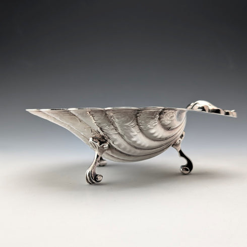 1978年 英国ヴィンテージ 純銀製 シェル型脚付きディッシュ 124g David Hollander&Son