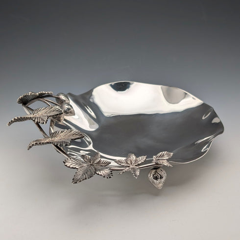 Circa 1900 British antique silver plate strawberry dish, Walker & Hall