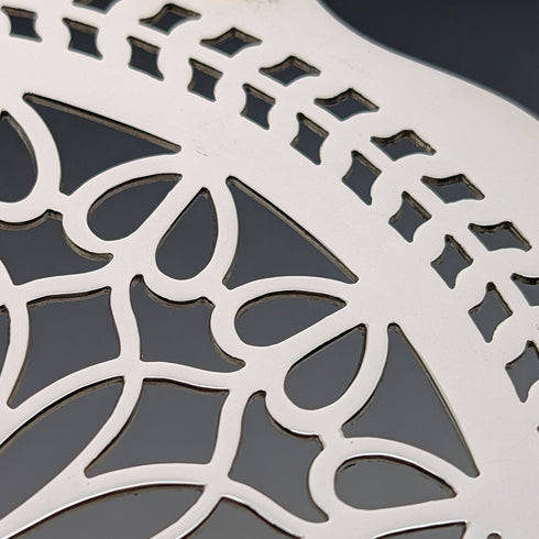 英国ヴィンテージ シルバープレート製 鍋敷き トライベット Man Co