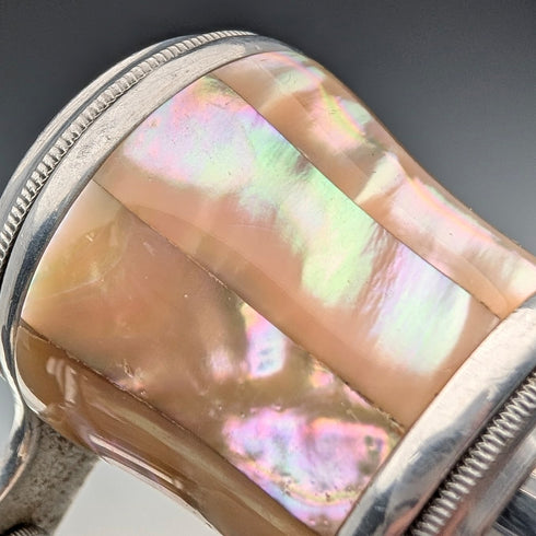 約 1900 年法國古董白色珍珠母裝飾有手柄的歌劇眼鏡、雙筒望遠鏡