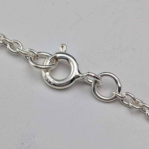 1977 British sterling silver jubilee ingot pendant and sterling silver chain, total 32g L&N