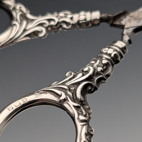 1902 古董純銀手柄縫紉剪刀 3 件套 Levi&Salaman