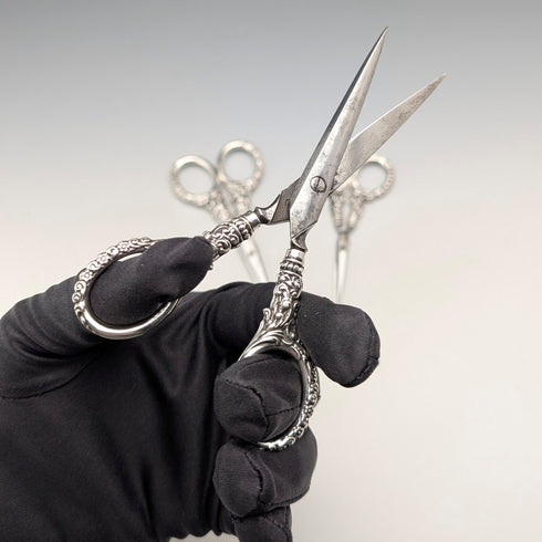 1902 古董純銀手柄縫紉剪刀 3 件套 Levi&Salaman