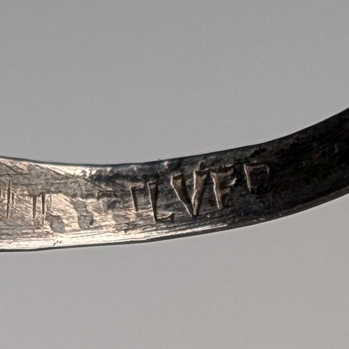 英国ヴィンテージ 3ペンス銀貨 純銀製シグネットリング(19号) 指輪